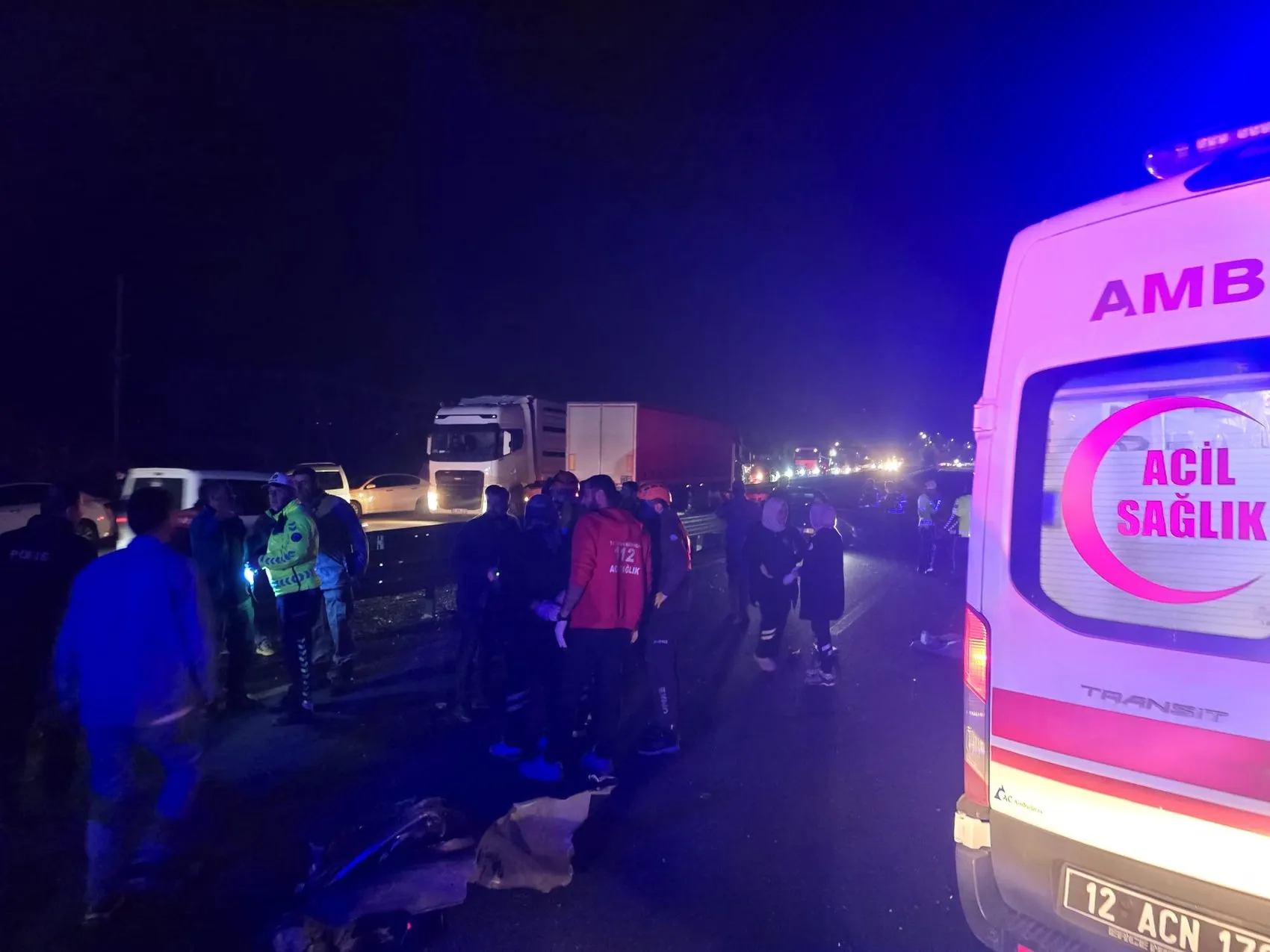 Bingöl Genç ilçesinde otomobil kazası sonucu iki kişi hayatını kaybetti