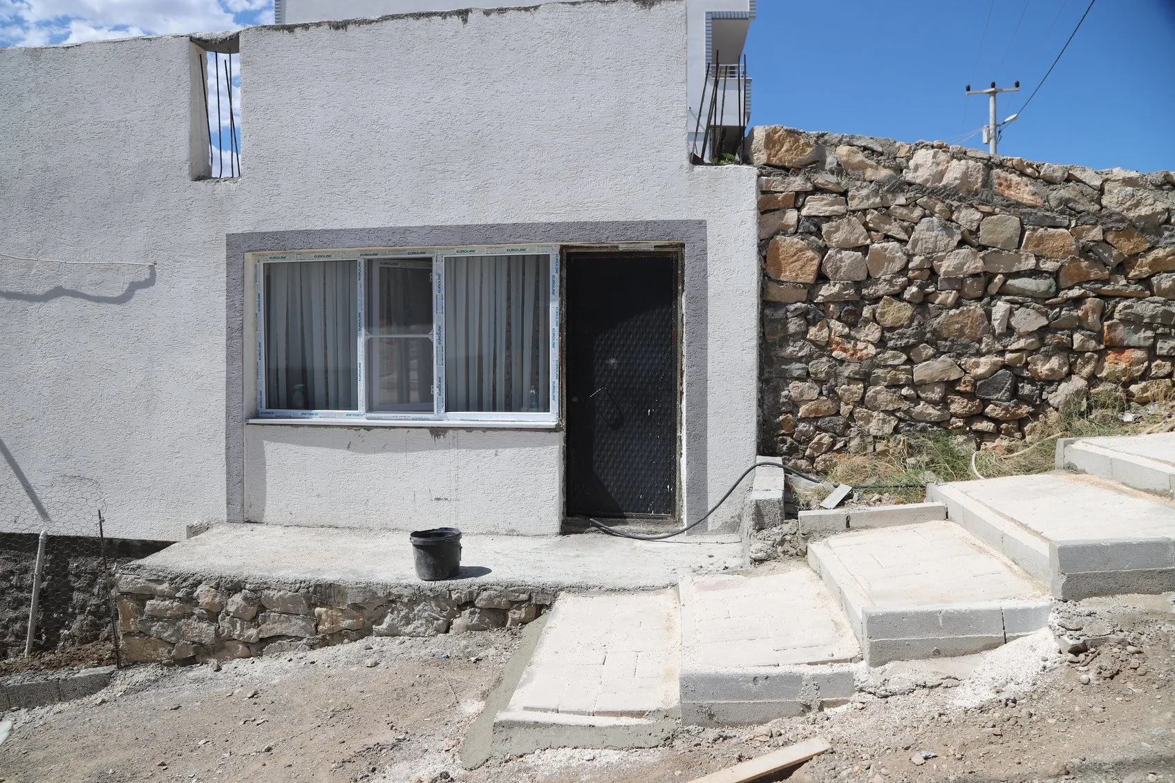 Engelli kızı için rampa isteyen anneye saldırı sonrası belediyeden çözüm