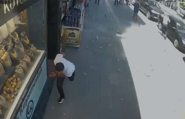 Van'da yürüyüş yoluna beton yağdı