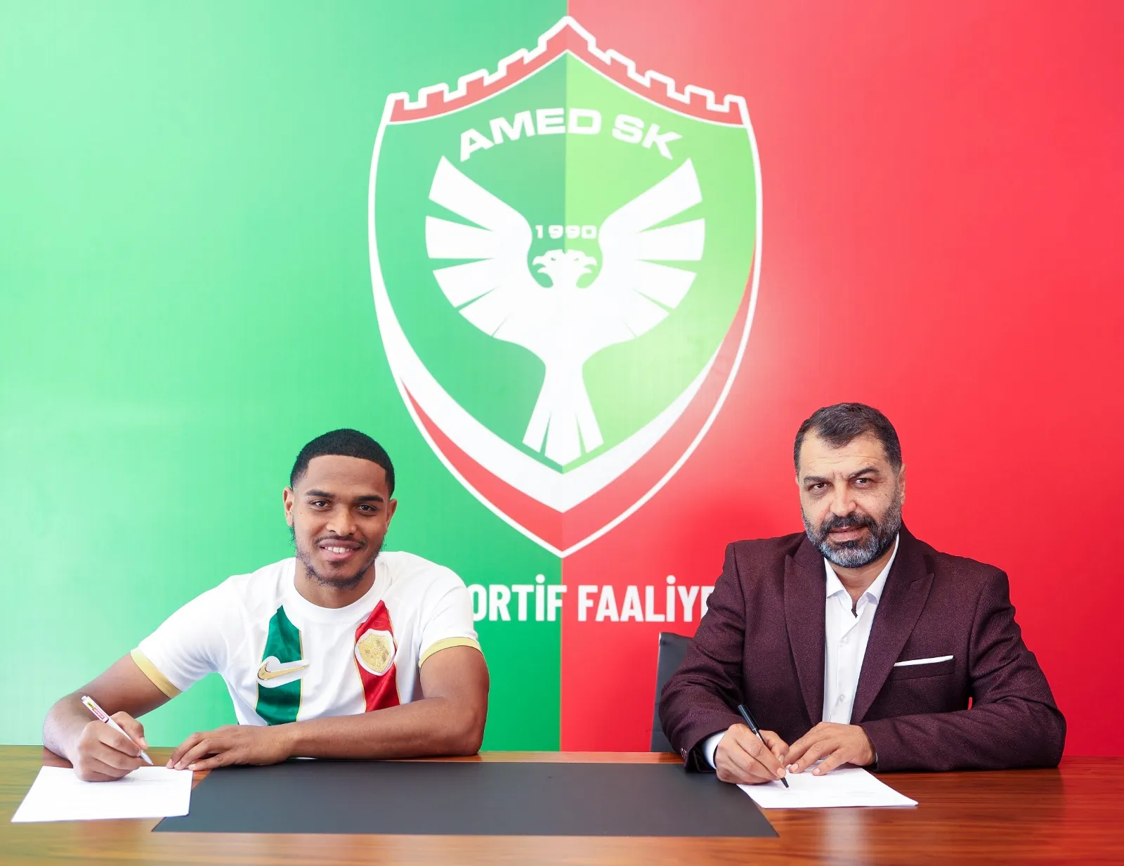 Amedspor'dan milli kaptan hamlesi
