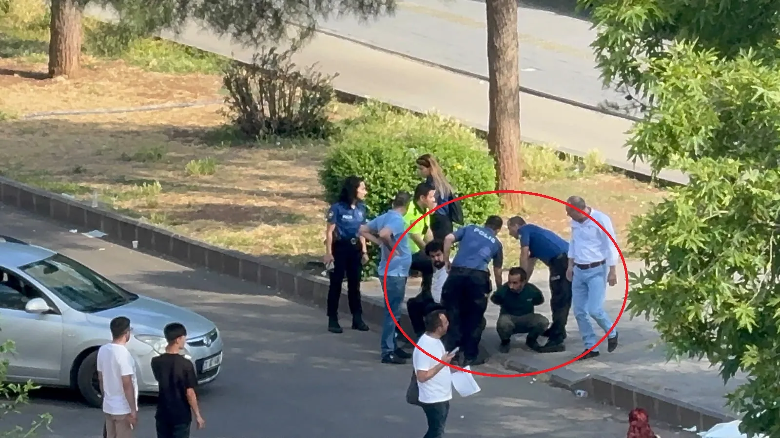 Diyarbakır'da polise saldıran şüphelilere yargıdan tutuklama kararı geldi