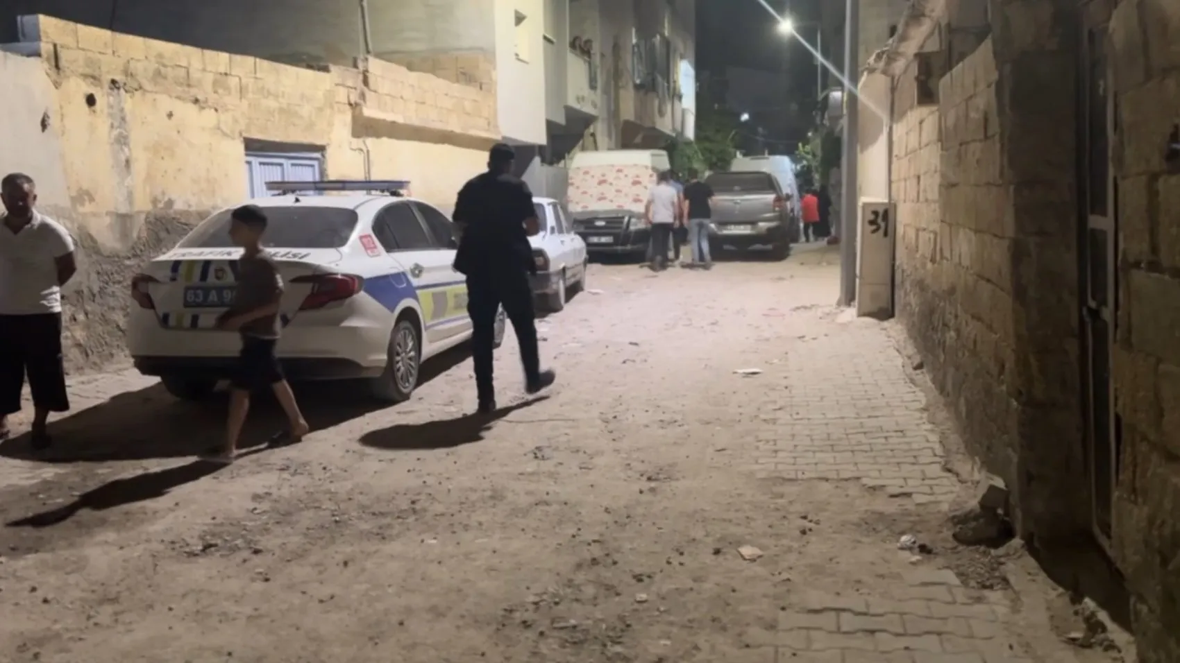 Suruç'ta sokakta buldukları havai fişek çocukları yaraladı