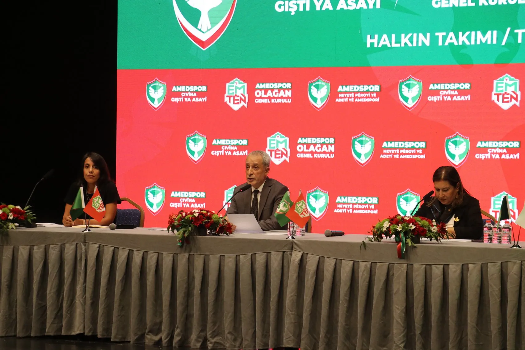 Amedspor'da Nahit Eren dönemi devam ediyor