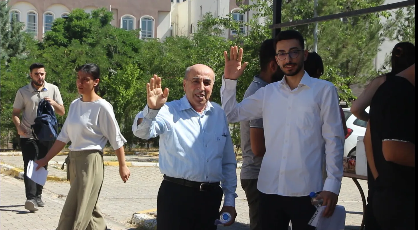 Mardin'de baba oğul aynı üniversite hayali için ter döktü