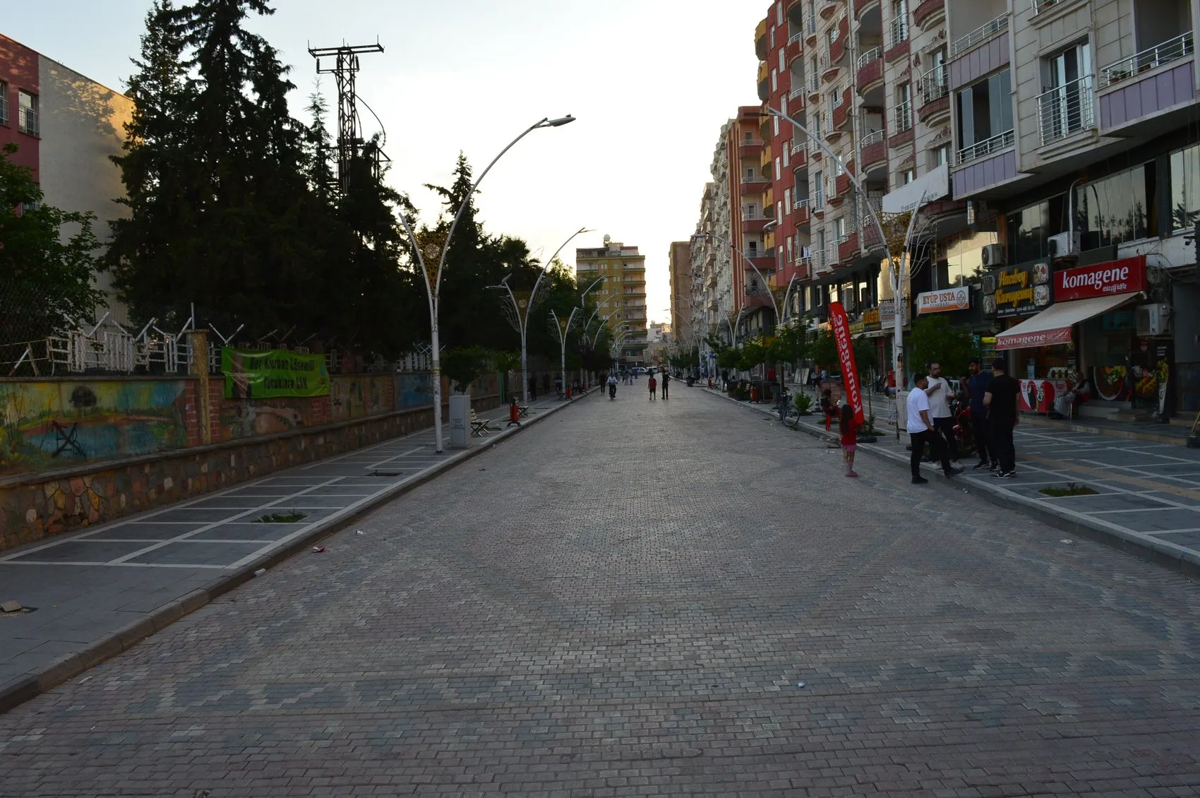 Kızıltepe'nin halı desenli caddesi 6 yıl sonra ilgi odağı
