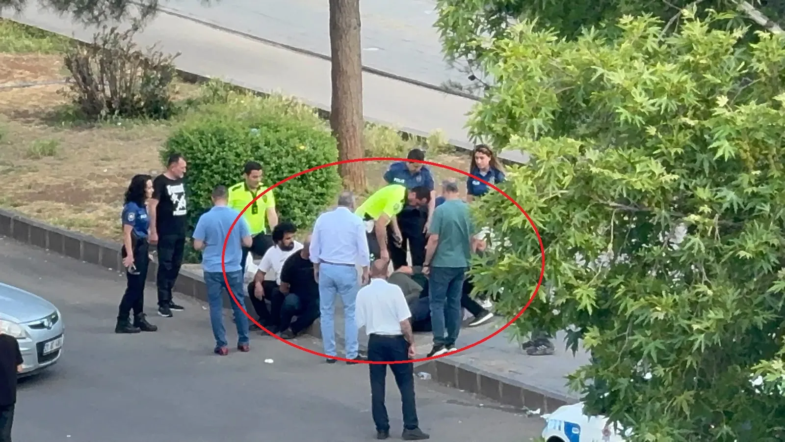 Diyarbakır'da polise saldıran şüphelilere yargıdan tutuklama kararı geldi