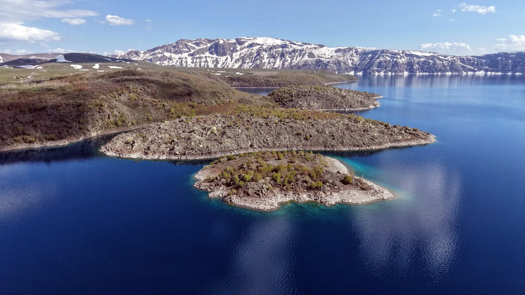 Nemrut Kalderası yaz sezonuna kapılarını açtı