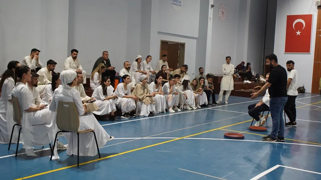Siirtli öğretmenler kültür mirasını sahnede yaşatacak