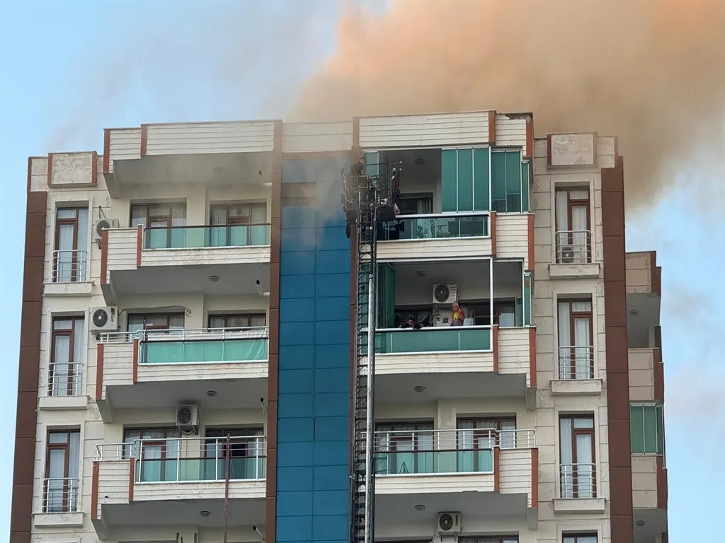 Diyarbakır'daki apartman yangını davasında yeni gelişme
