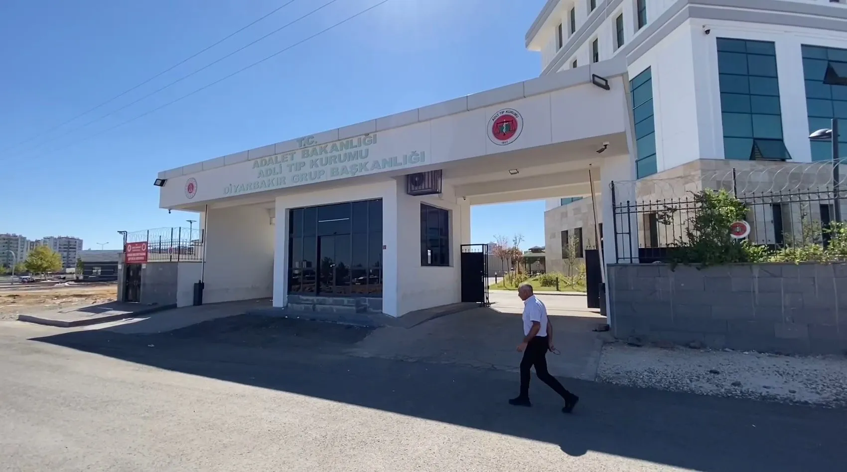 Bismil’de evdeki silahla oynayan 9 yaşındaki çocuk hayatını kaybetti