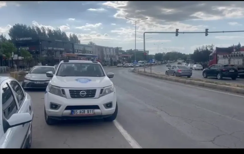 Van Edremit'te kuduz alarmı yedi mahalleyi kapattı