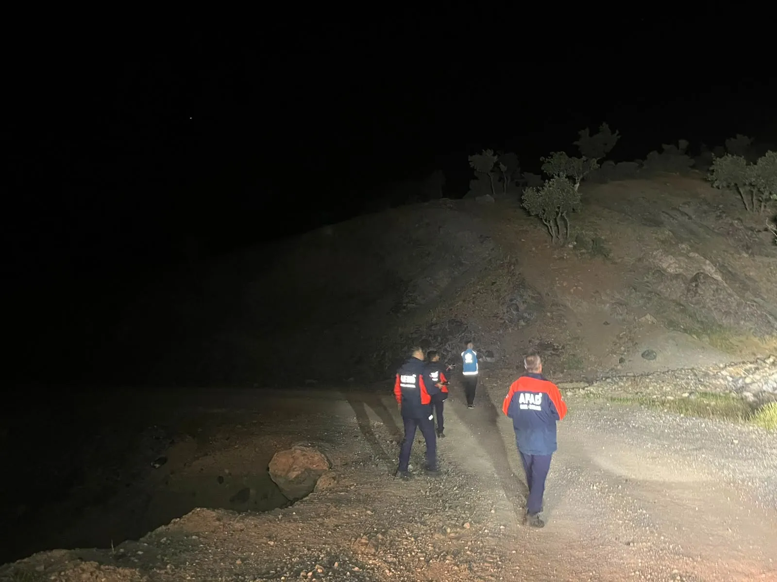Siirt kırsalında kaybolan çoban saatler sonra bulundu