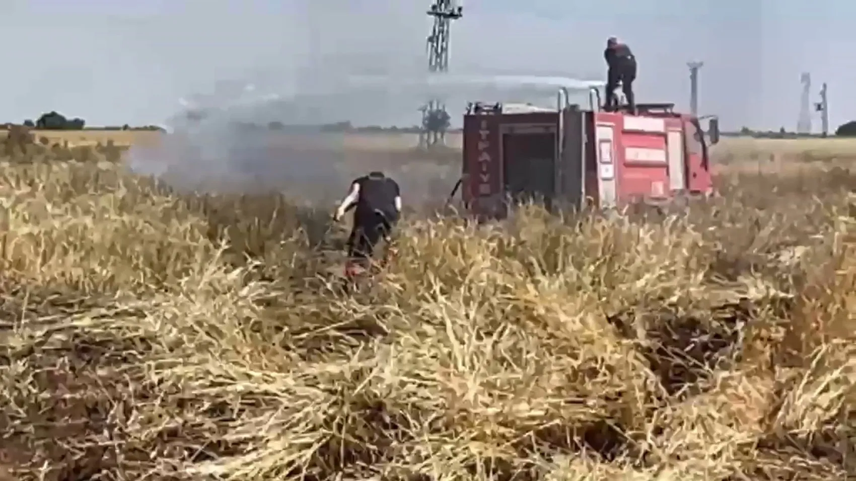 Viranşehir'de bir yıllık emek küle döndü