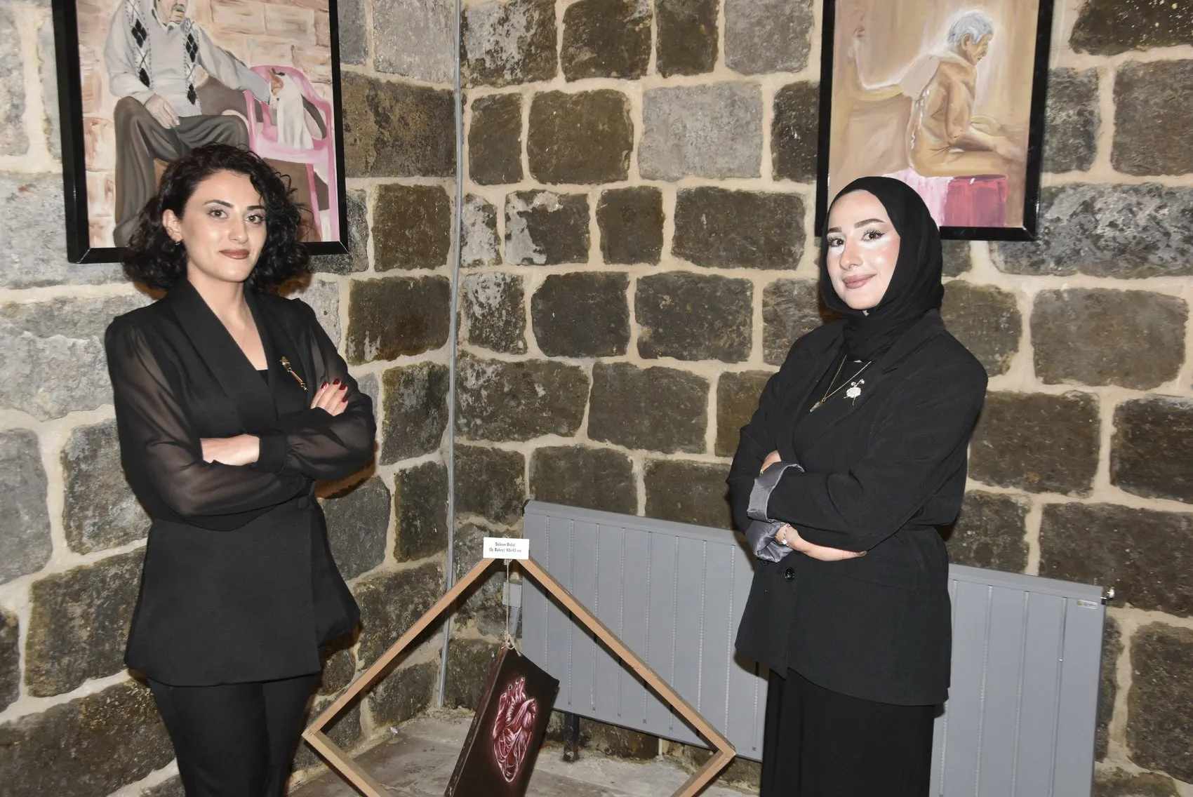 Bitlisli öğrencilerin Hazo Hanı sergisi duygusal anlar yaşattı