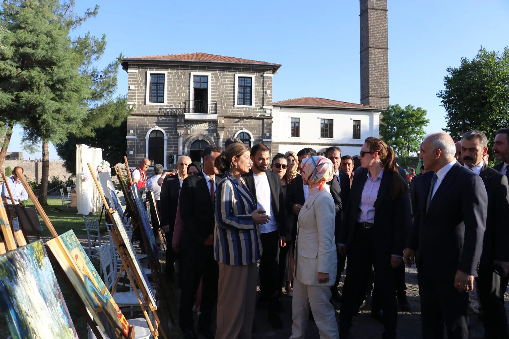Gençlere evlilik desteği ve nüfus yaşlanması uyarısı