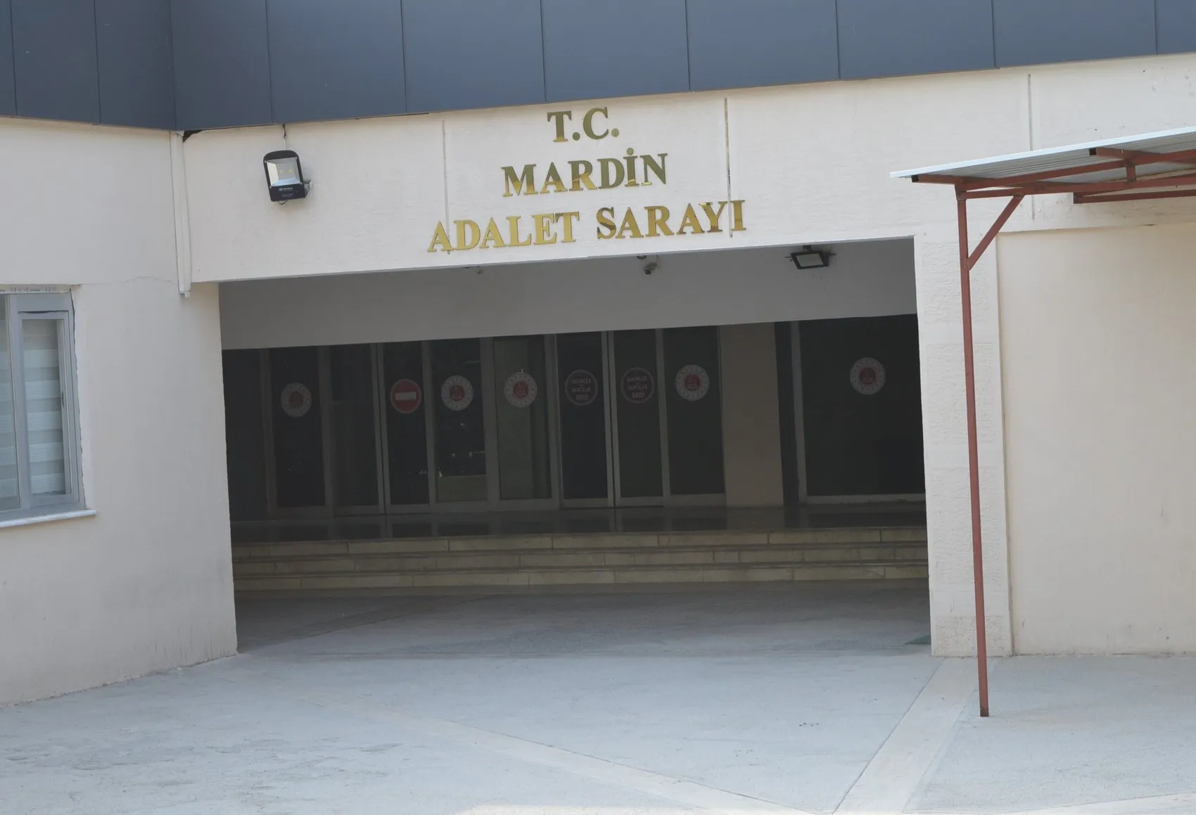 Mardin'de ev hayali kuran 80 aile dolandırıldıklarını iddia ediyor