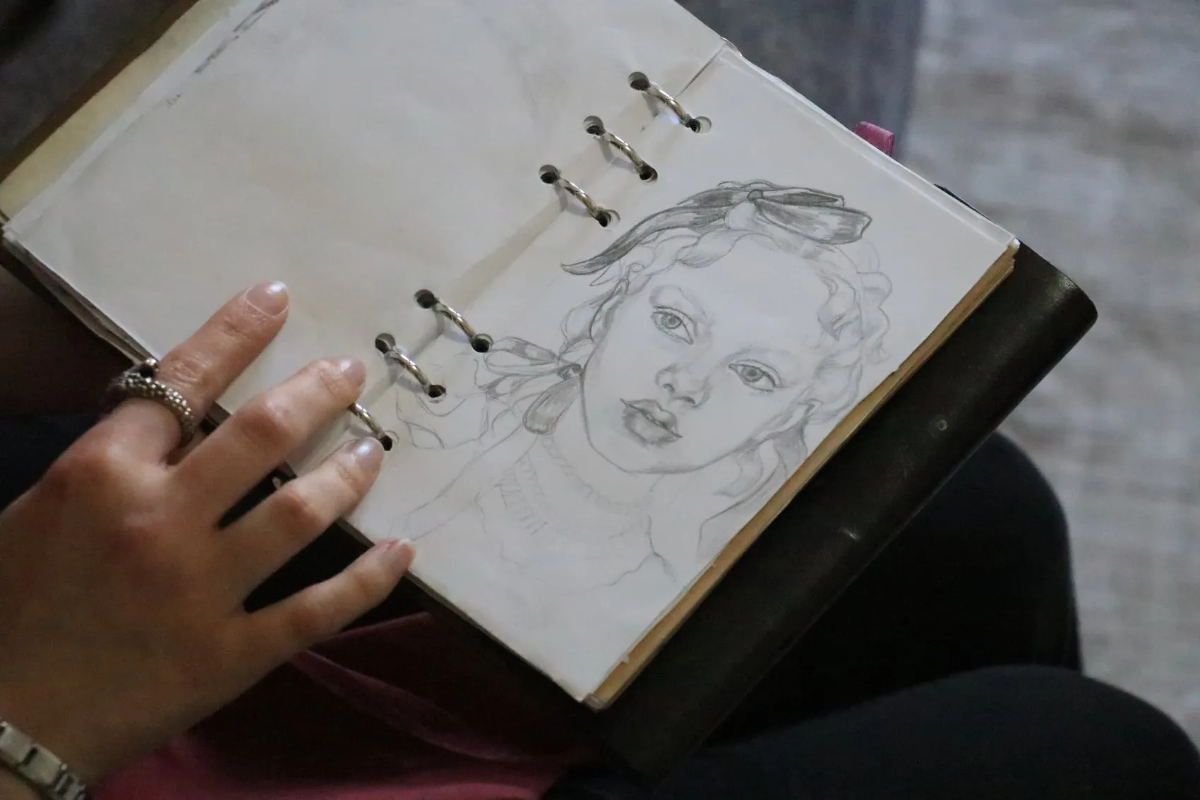 Diyarbakırlı ressam İrem hayallerine ulaşmak için destek bekliyor