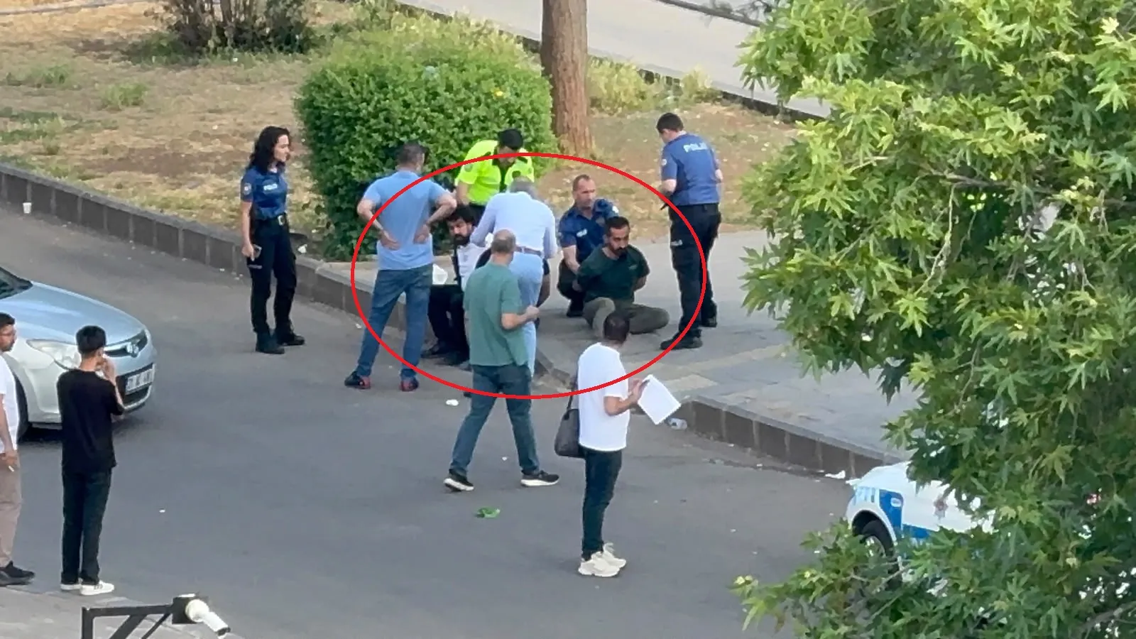 Diyarbakır'da polise saldıran şüphelilere yargıdan tutuklama kararı geldi