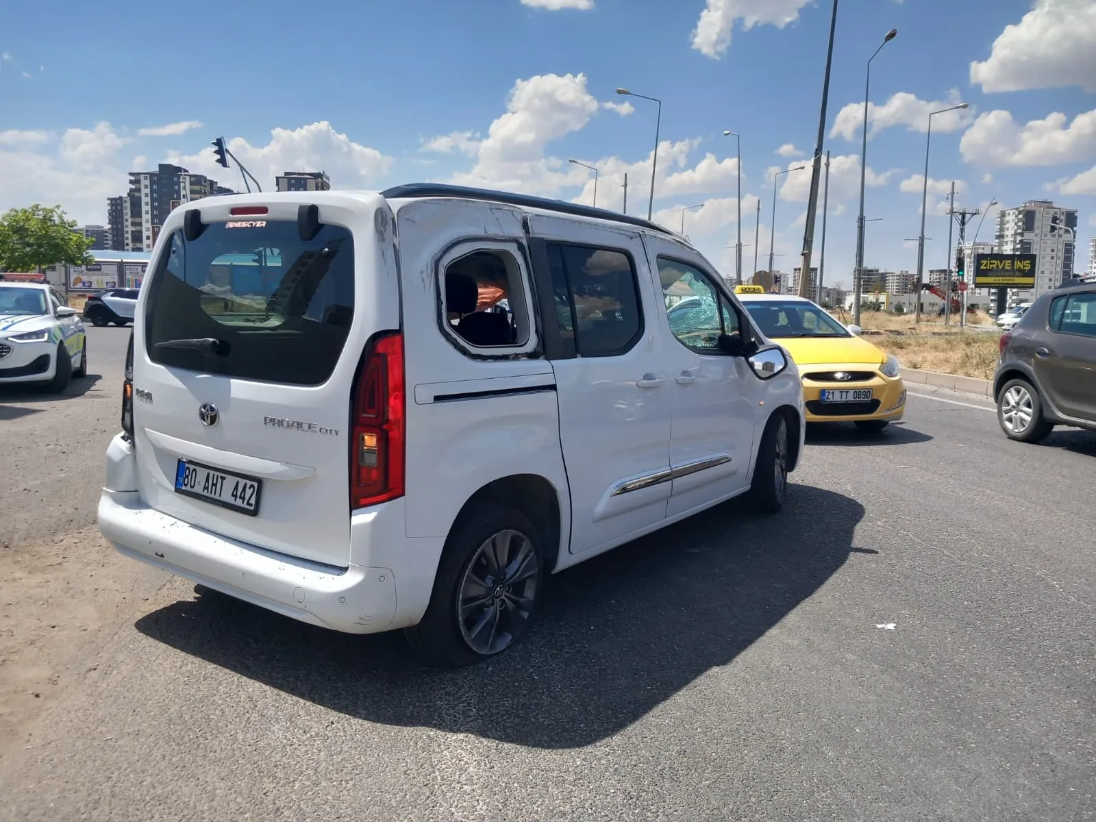 Diyarbakır'da trafik kazası 7 kişi yaralandı