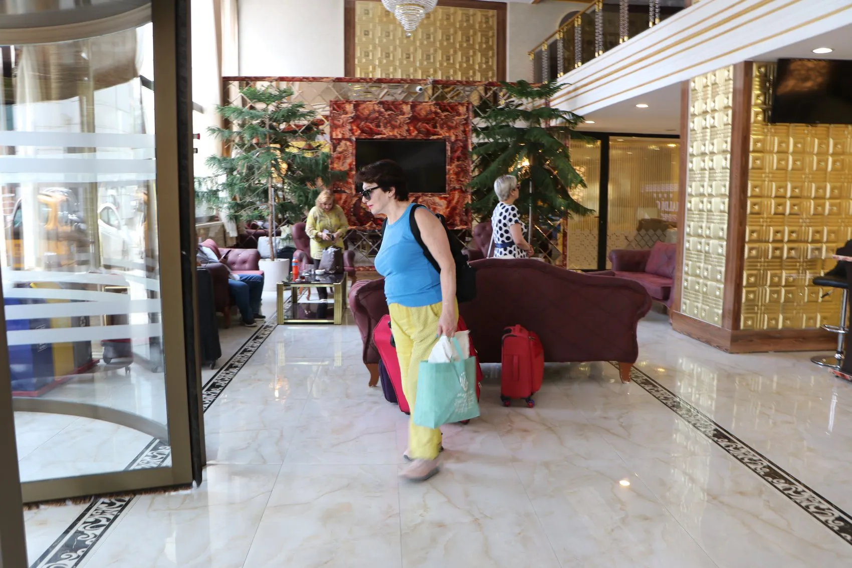 İranlı turistler tatil için rotayı yeniden Van’a kırdı