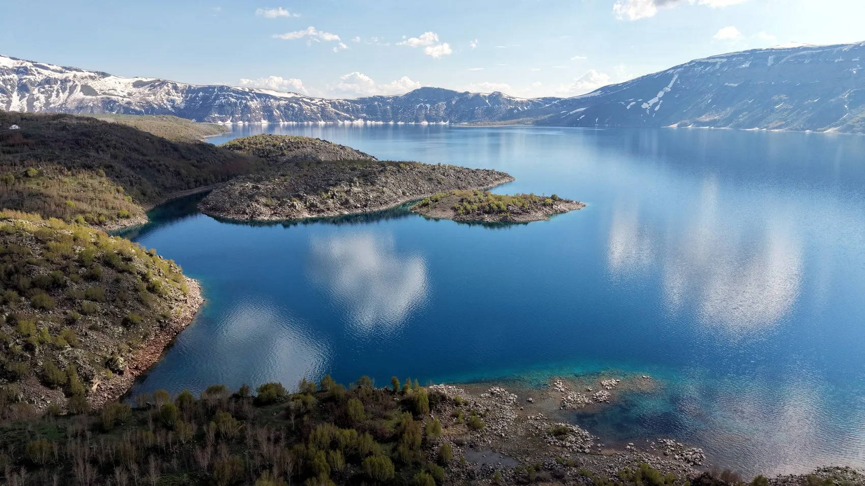 Nemrut Kalderası yaz sezonuna kapılarını açtı