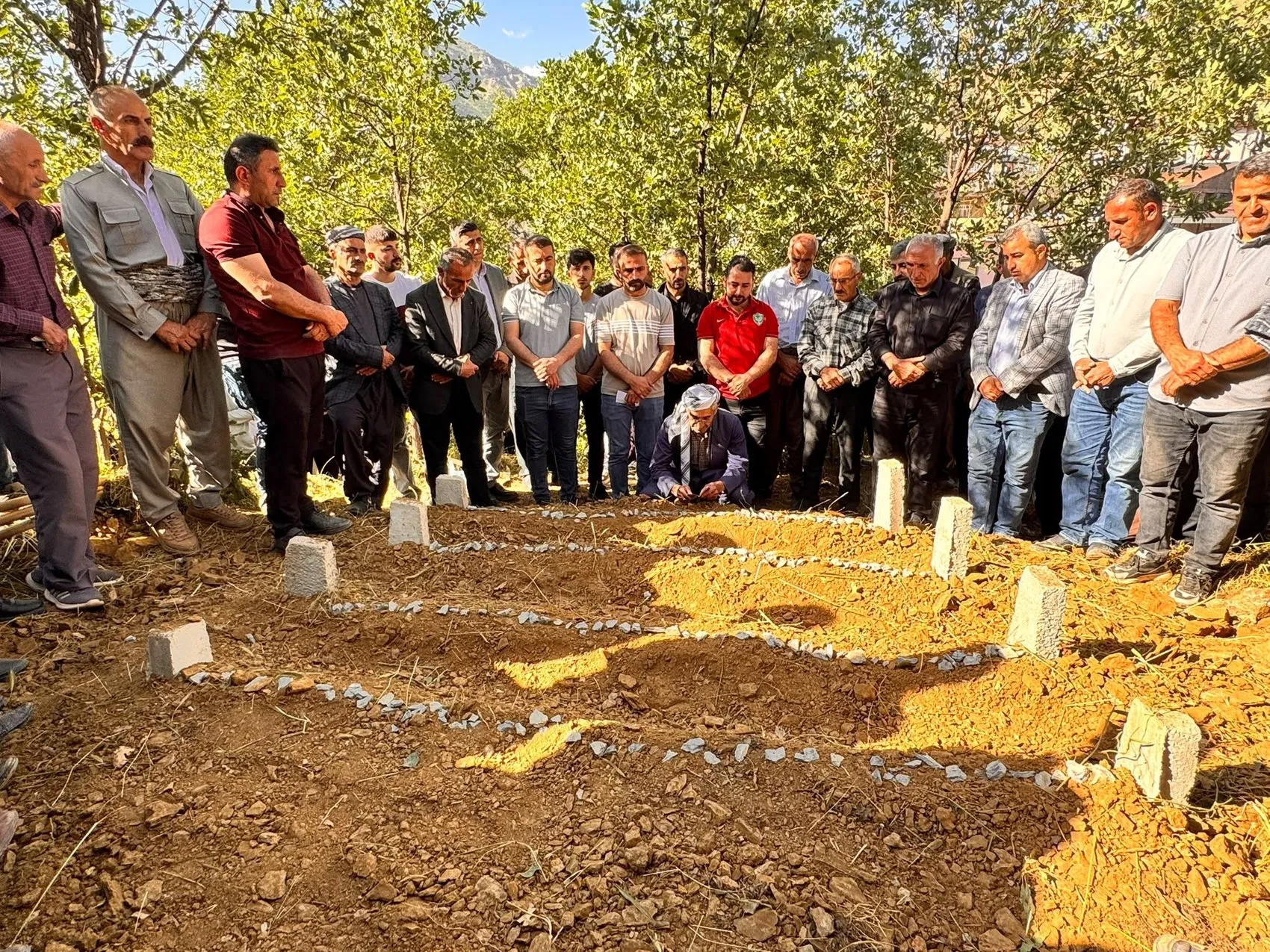 Şemdinli'de uzman çavuş dehşeti Dört kişi toprağa verildi
