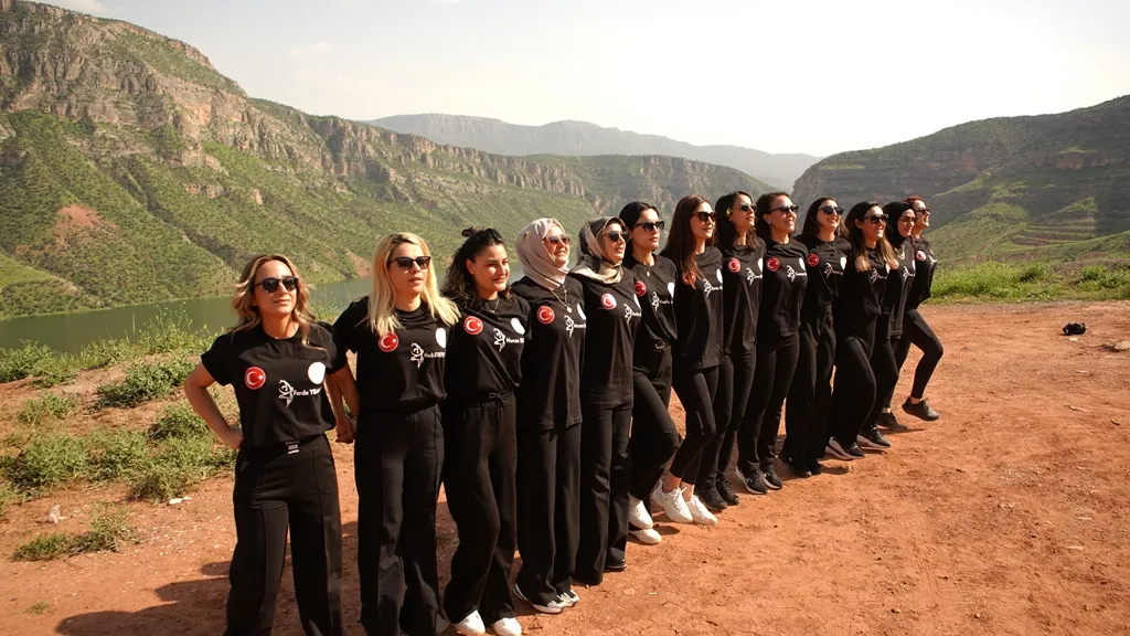 Siirtli öğretmenler Botan efsanesini sahnede yeniden yaşatıyor