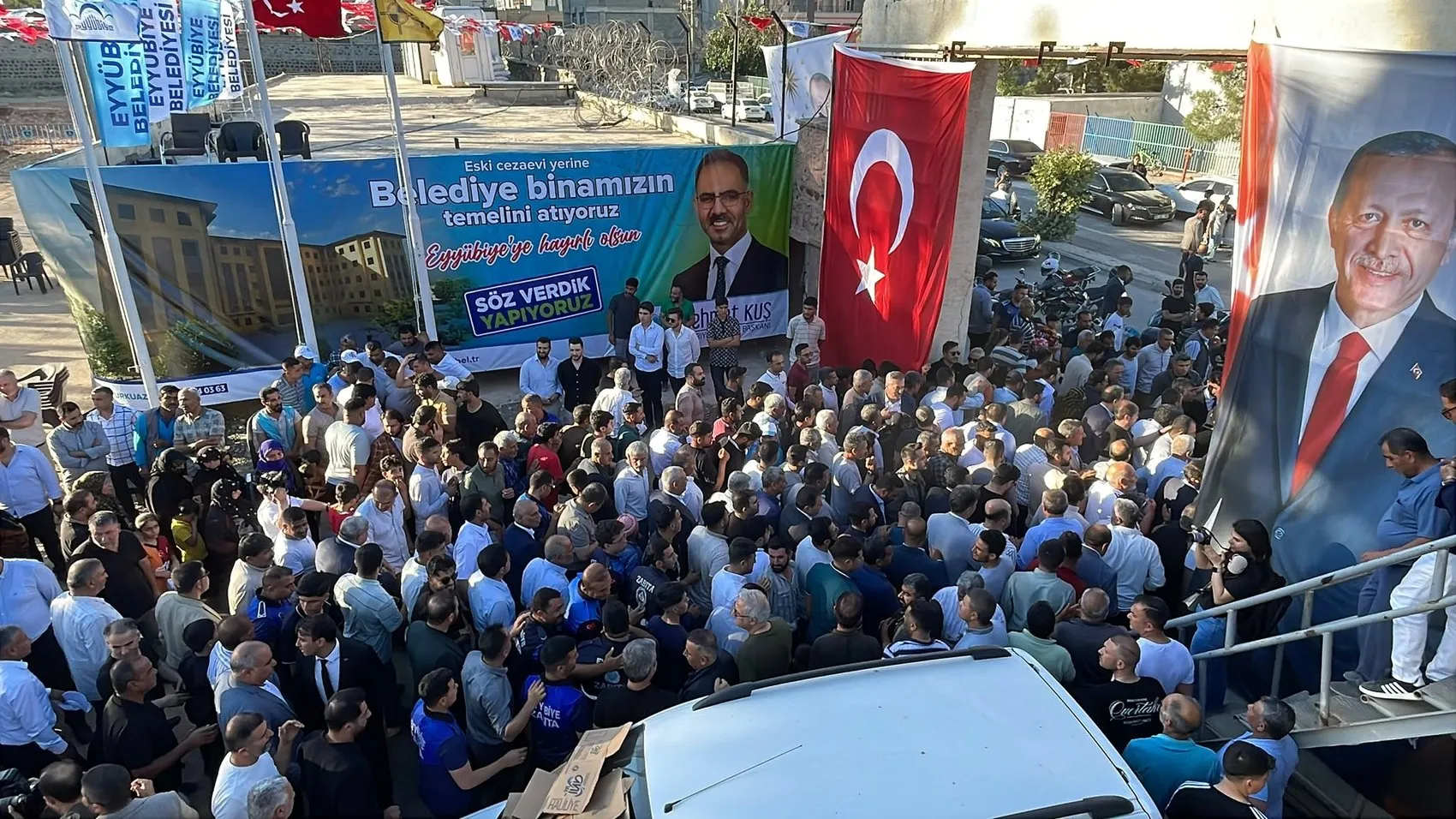 Şanlıurfa'da eski cezaevi alanı belediye binasına dönüşüyor