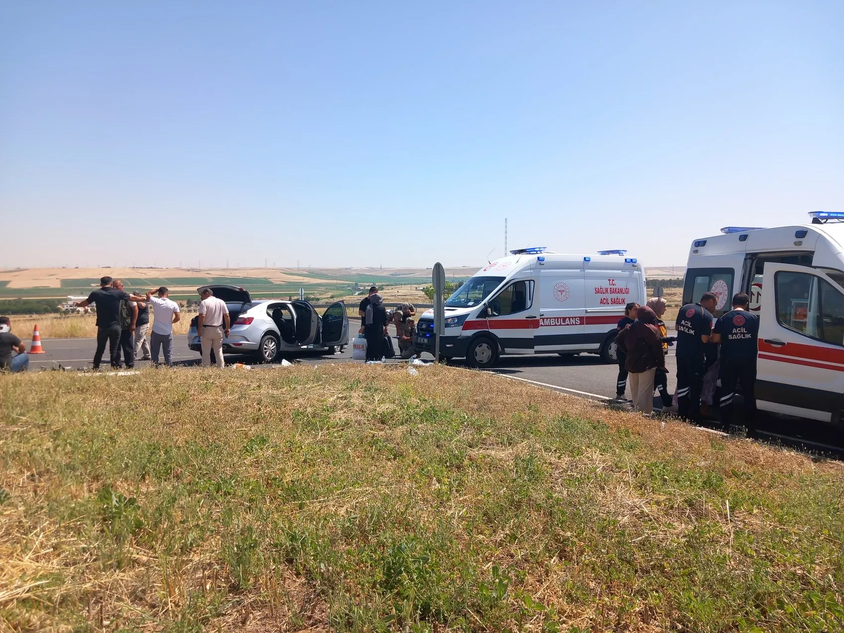 Diyarbakır yolunda feci kaza 6 kişi hastanelik oldu