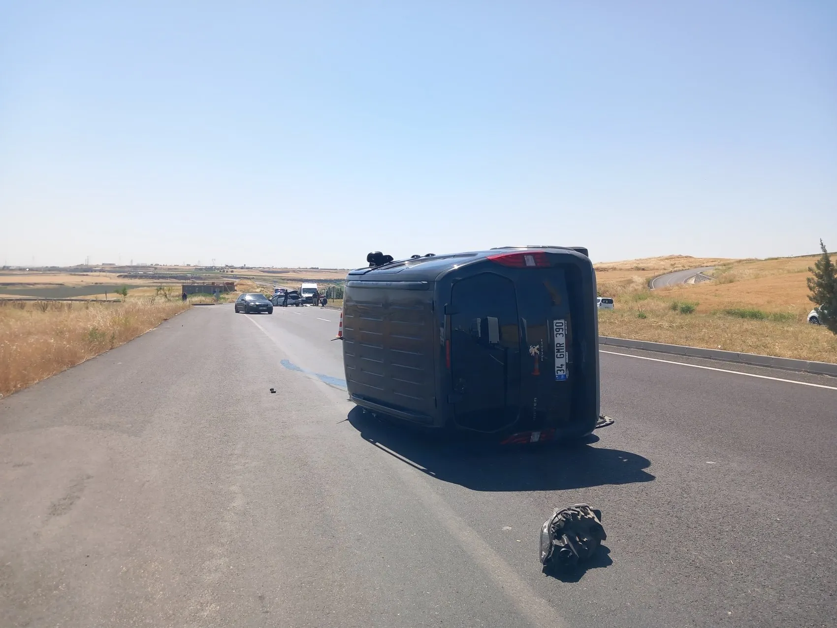 Diyarbakır yolunda feci kaza 6 kişi hastanelik oldu