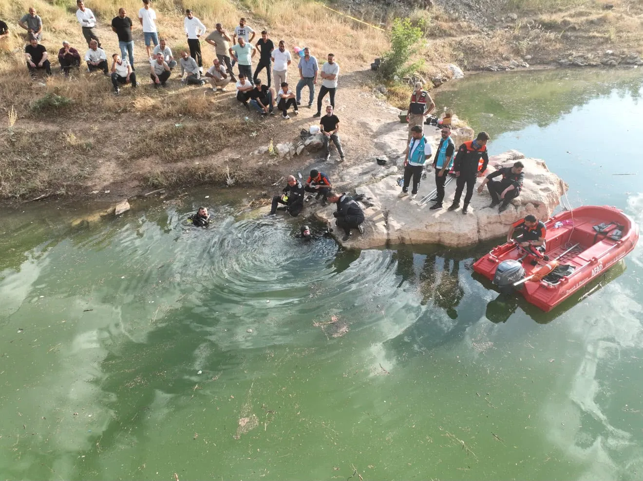 Siirt'te serinlemek için çaya giren genç hayatını kaybetti