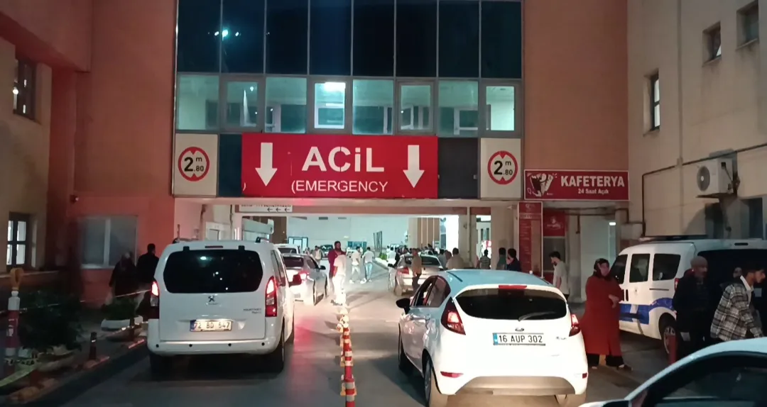 Batman'da otomobilden düşen genç hayatını kaybetti