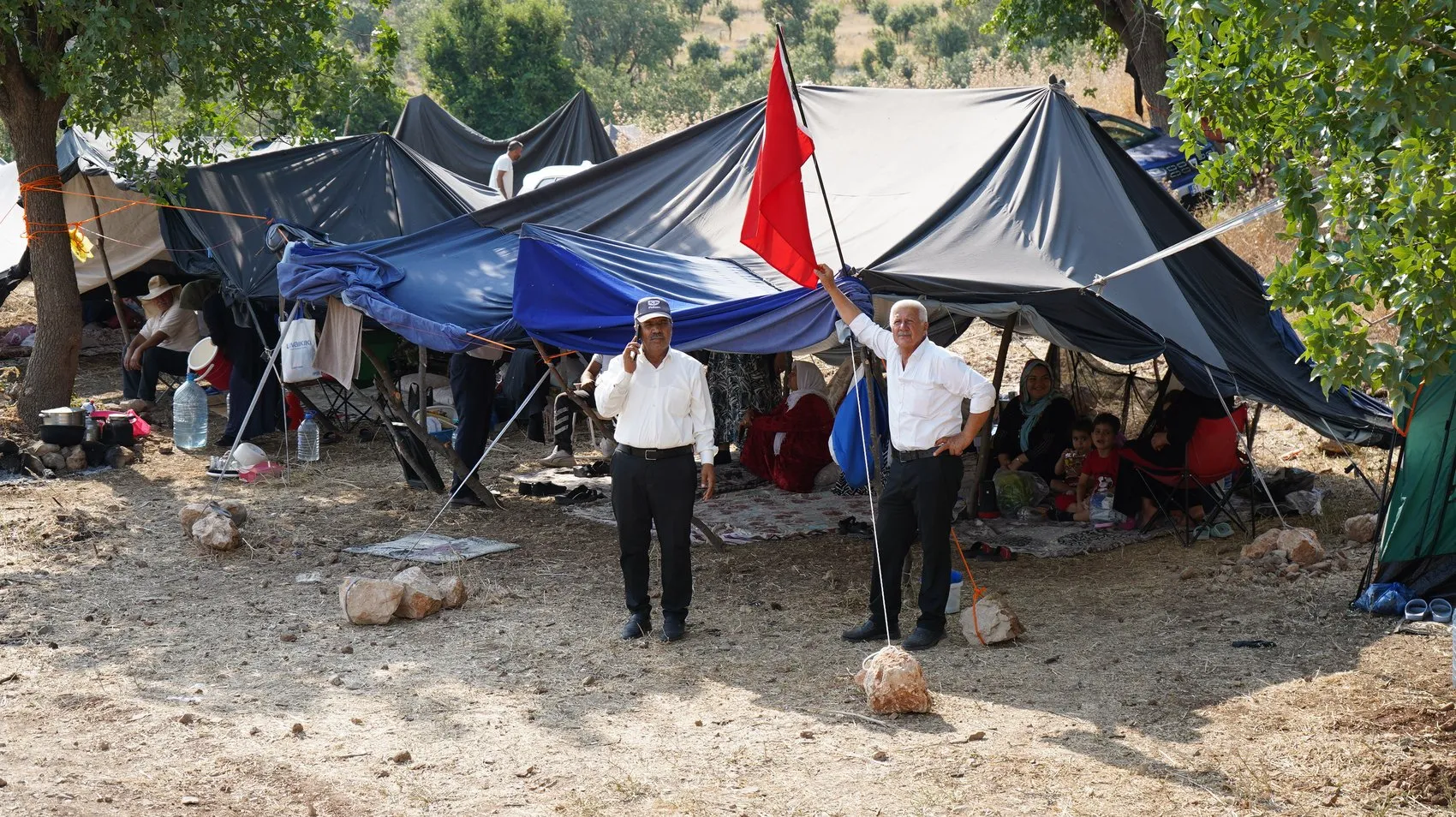 Şırnak'ta 32 yıllık hasret bitiyor Köylüler evlerine dönmek için çadır kurdu