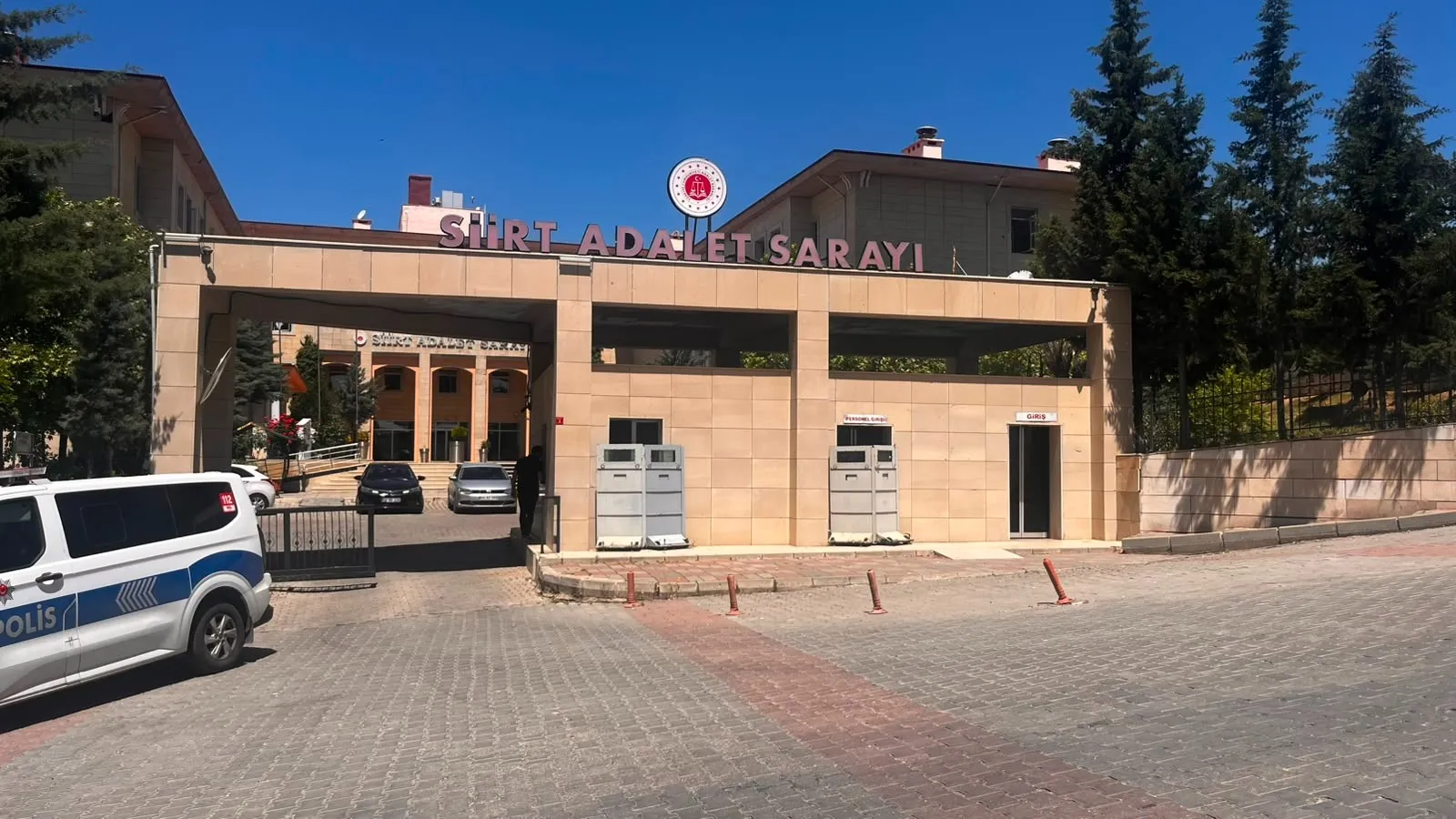 Siirt'te bıçaklı saldırı cinayetiyle ilgili 4 kişi hapse girdi