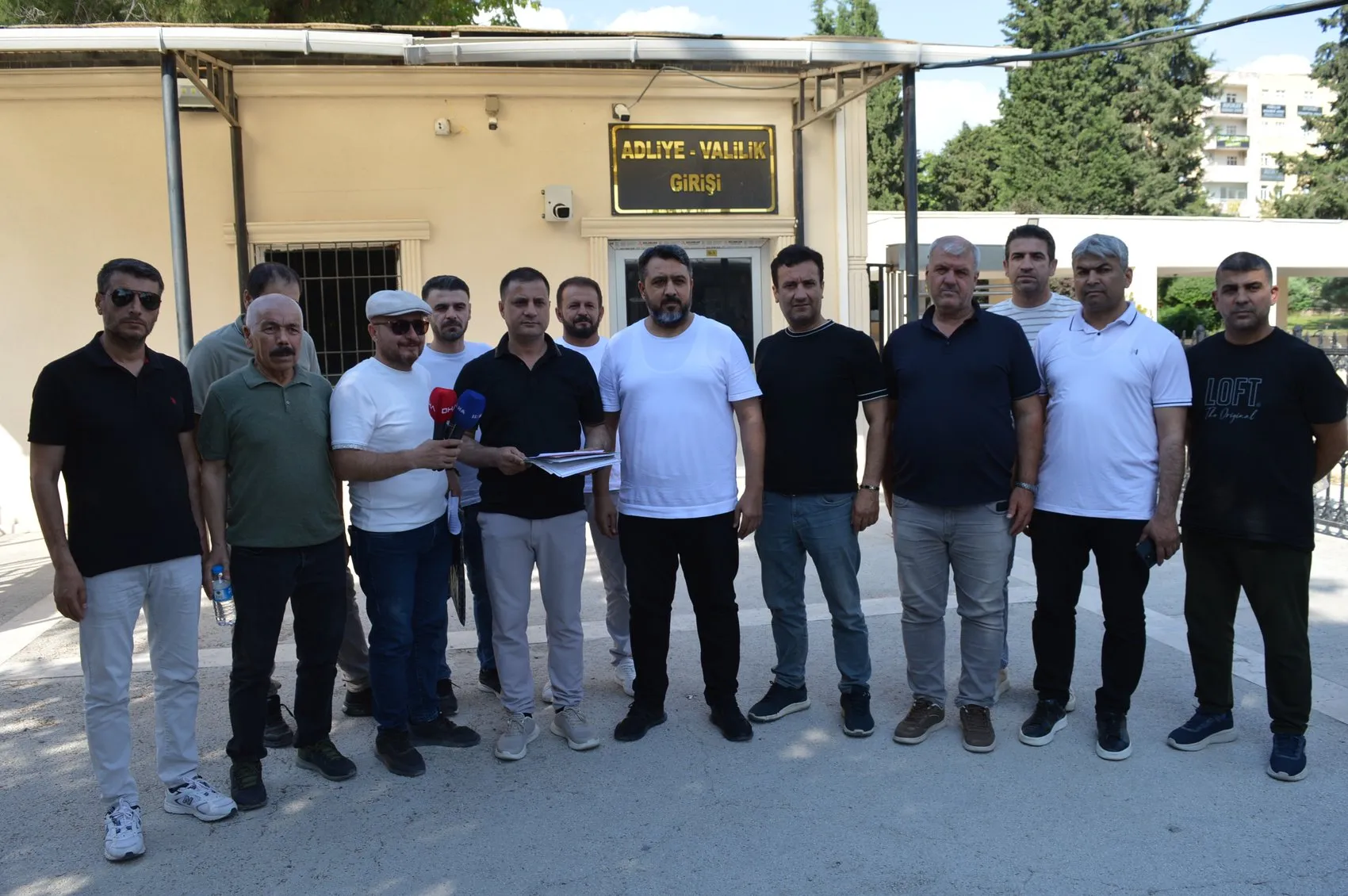 Mardin'de ev hayali kuran 80 aile dolandırıldıklarını iddia ediyor