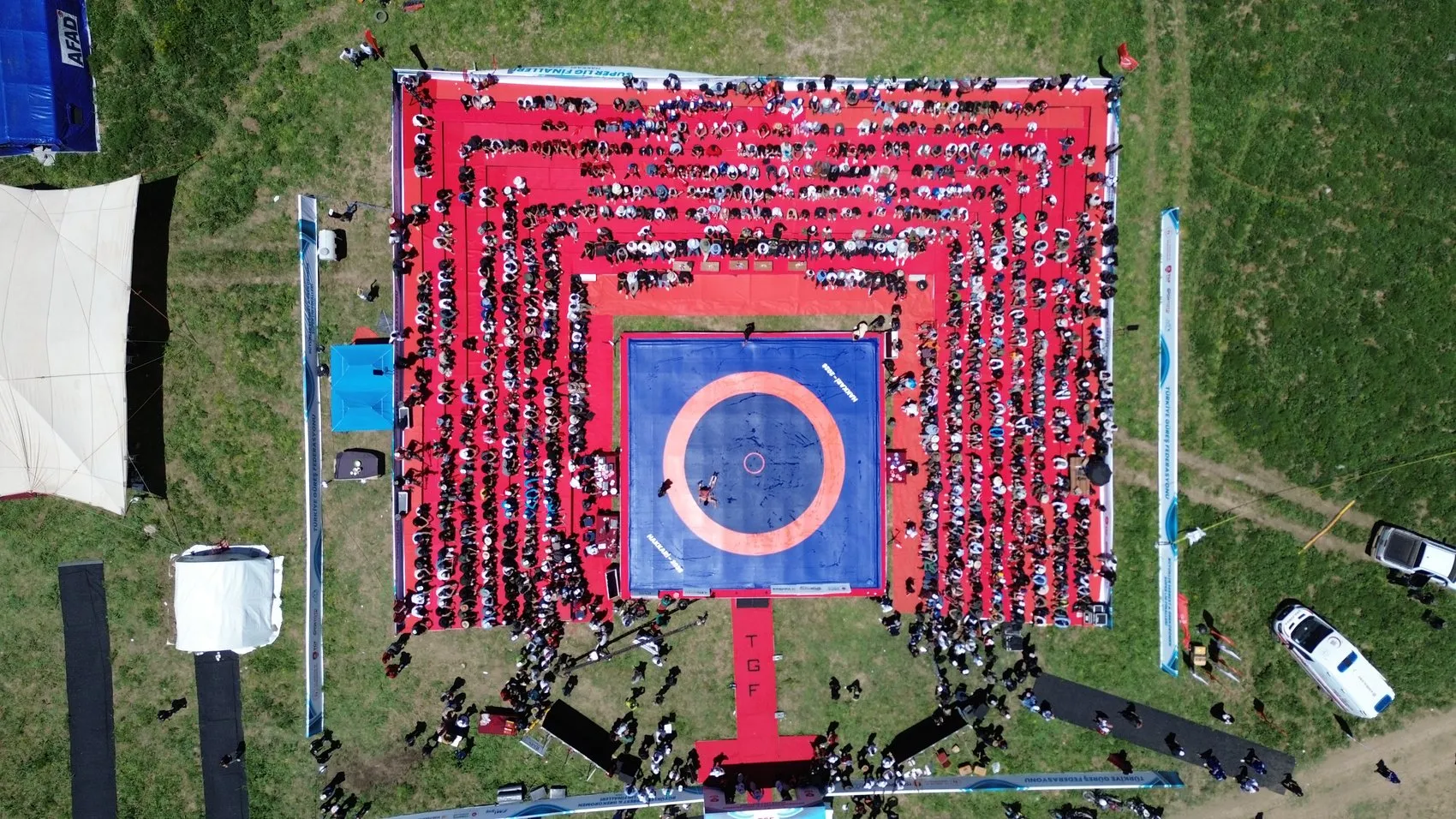 Hakkari Cilo Dağında dev güreş organizasyonu gerçekleşti