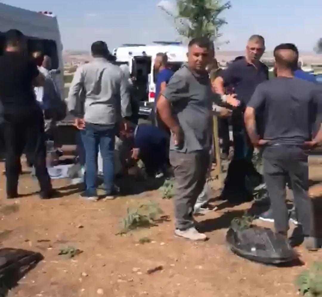 Batman'da minibüslerin çarpıştığı kazada 15 kişi yaralandı