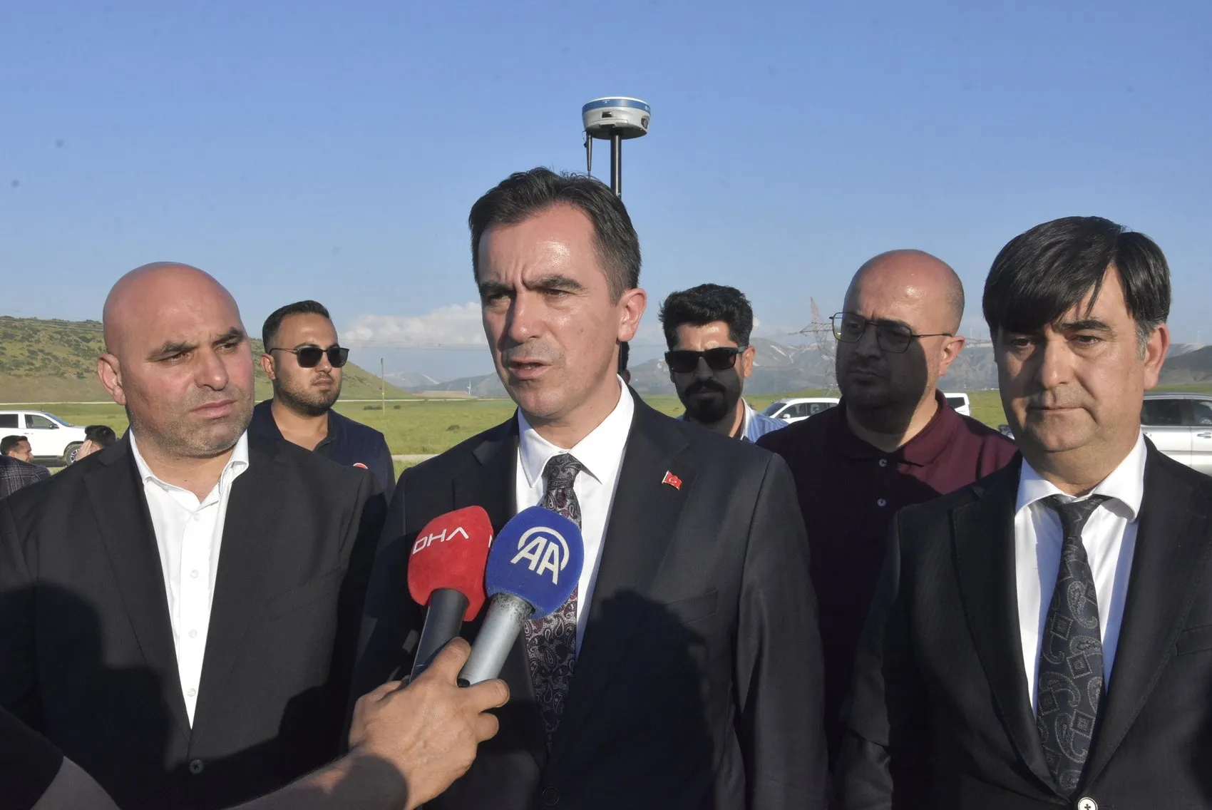 Bitlis sanayisini büyütecek dev organize sanayi projesinde ilk adım atıldı