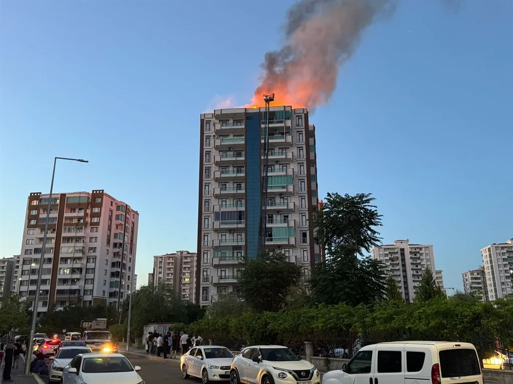 Diyarbakır'daki apartman yangını davasında yeni gelişme