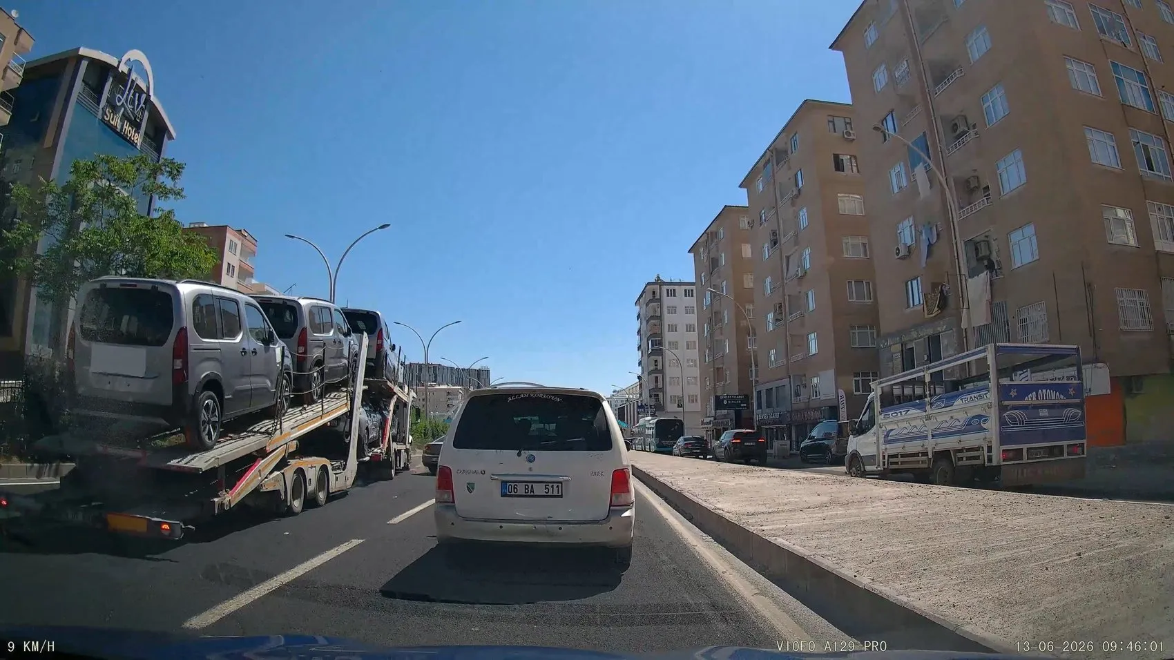 Diyarbakır trafiğinde ucuz atlatılan tehlike kamerada