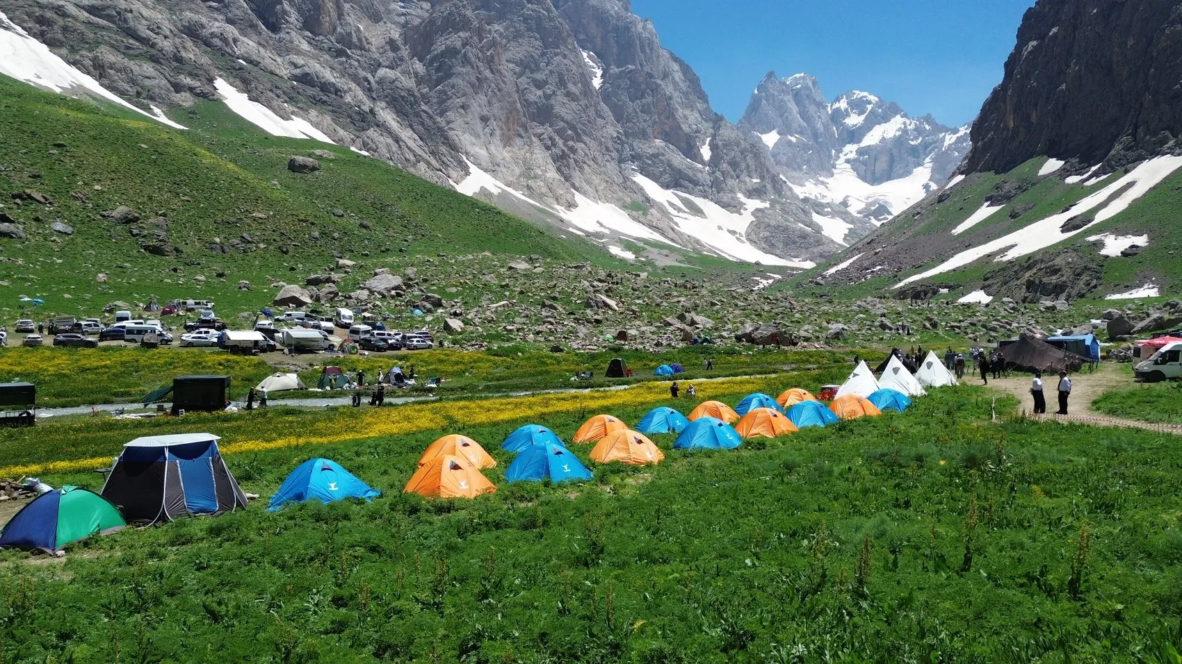 Hakkari Cilo Dağında dev güreş organizasyonu gerçekleşti