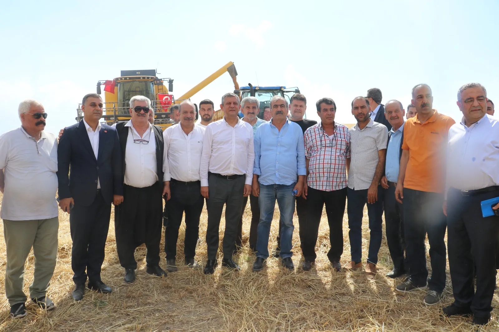 Özgür Özel Diyarbakır'da çiftçiye borç silme sözü verdi