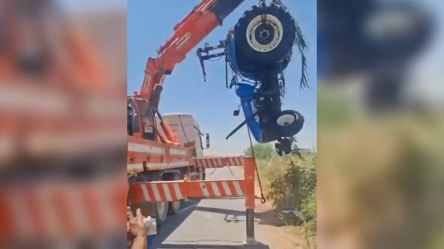Harran’da traktör kanala uçtu 4 yaşındaki çocuk hayatını kaybetti