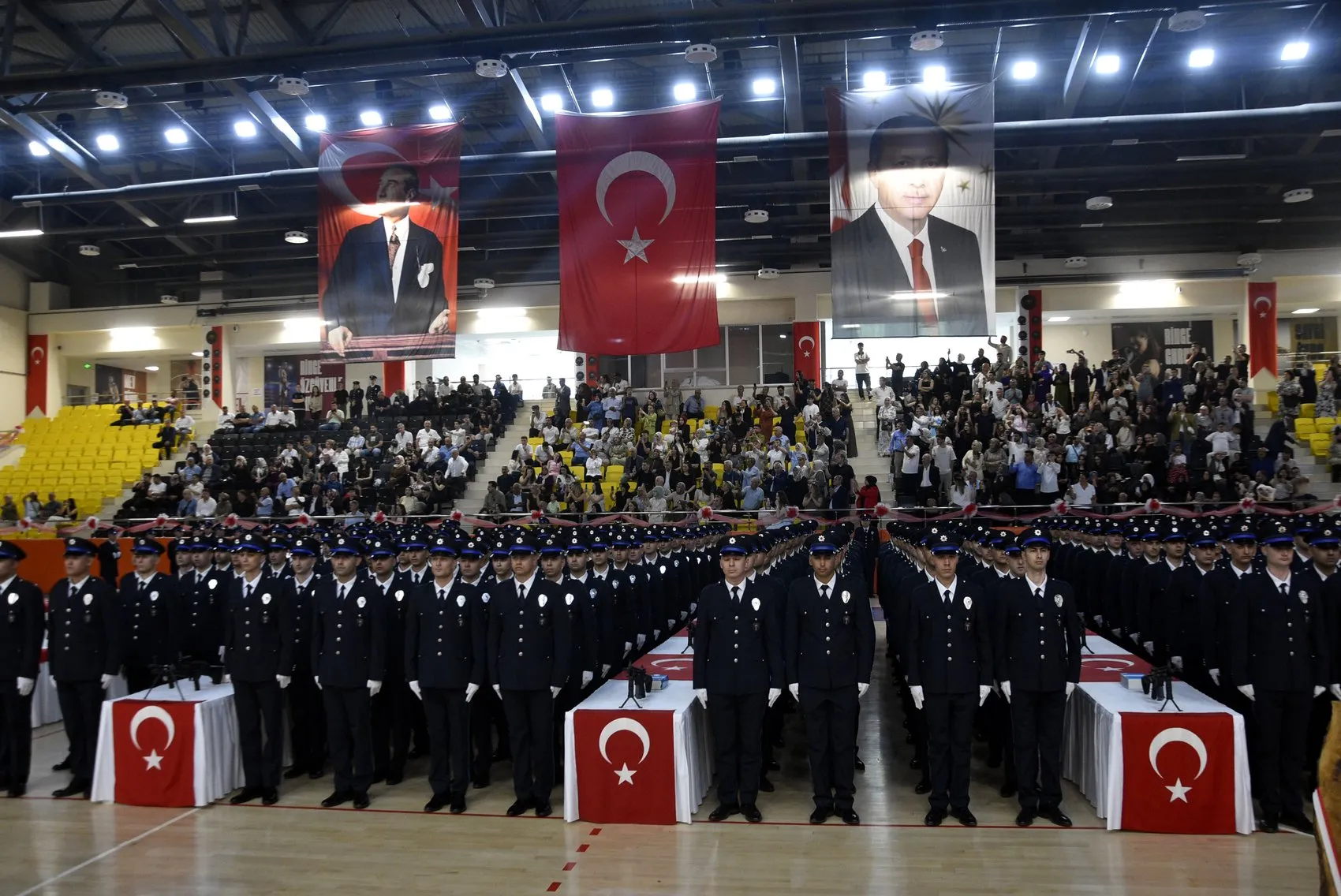 Bitlis POMEM mezunları görevlerine uğurlandı