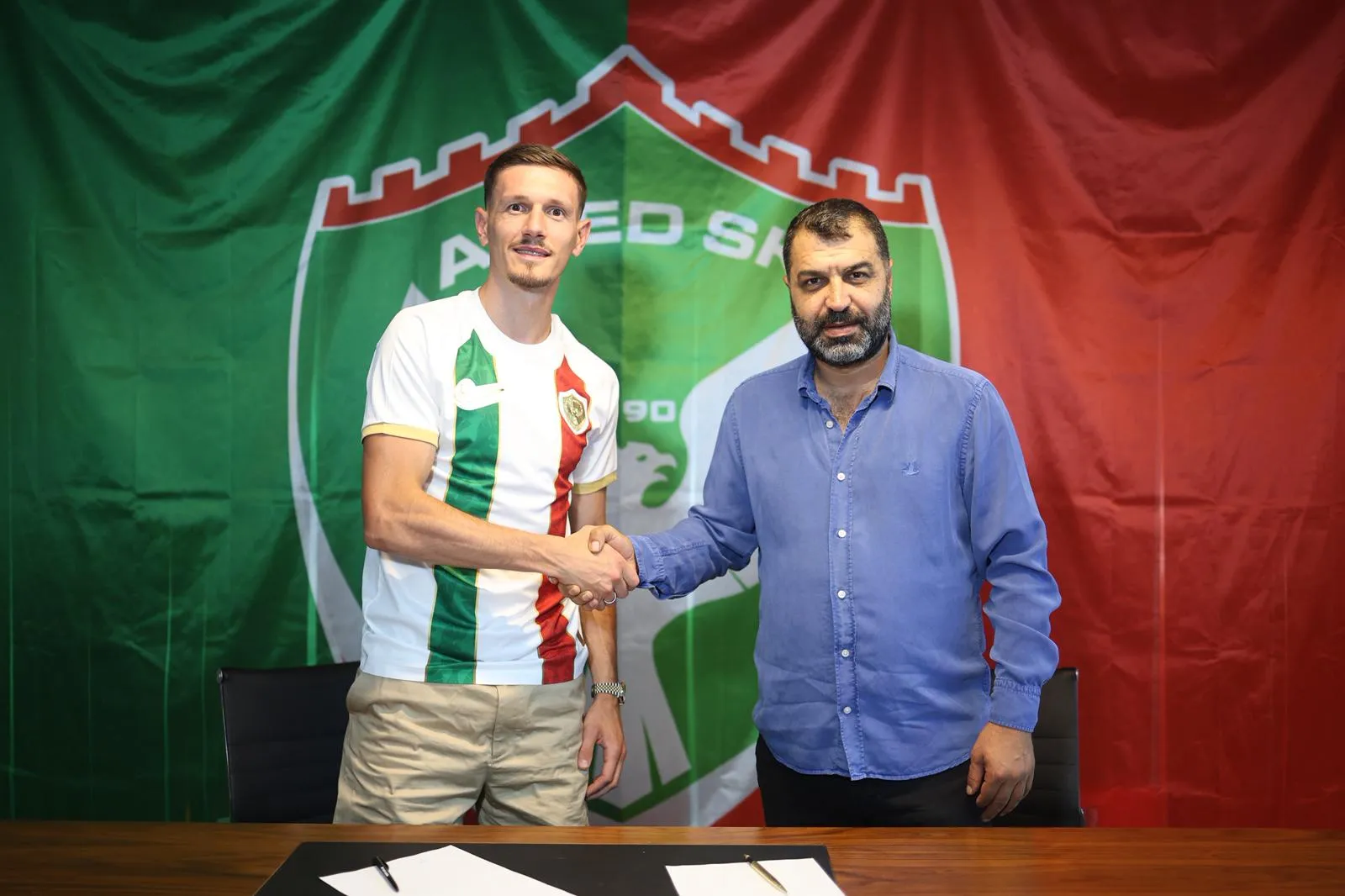 Amedspor kanat hattını Ermal Krasniqi ile güçlendirdi