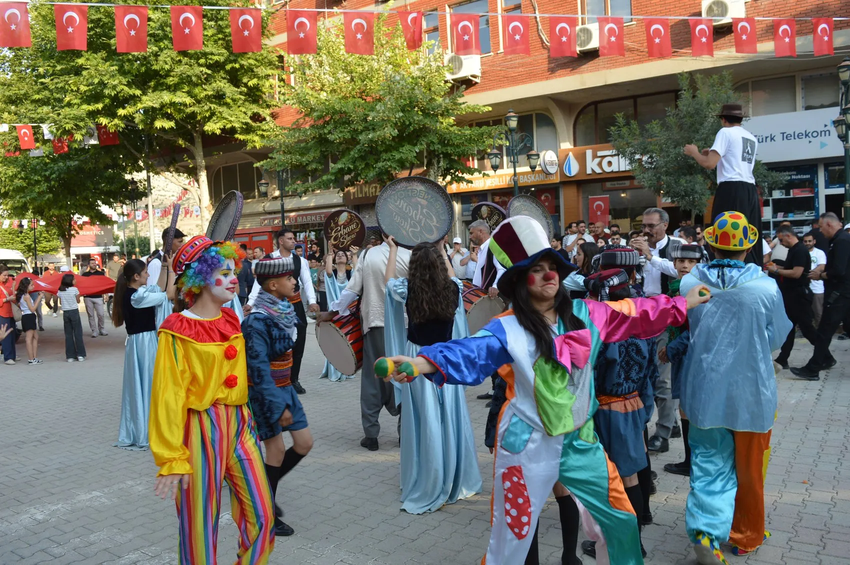 Mardin Yeşilli kirazın bereketiyle şenlendi