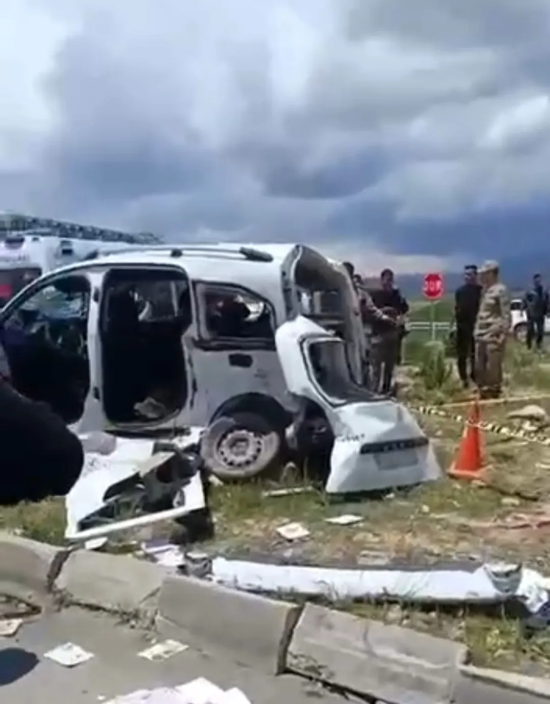 Van'da feci kaza İki araç çarpıştı, 4 kişi hayatını kaybetti