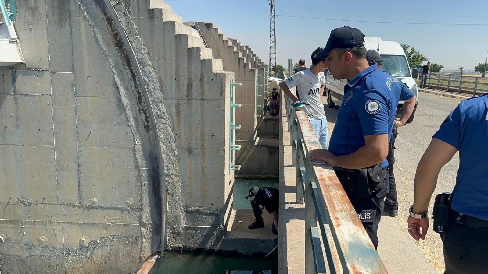 Şanlıurfa'da sulama kanalında korkutan ihbar