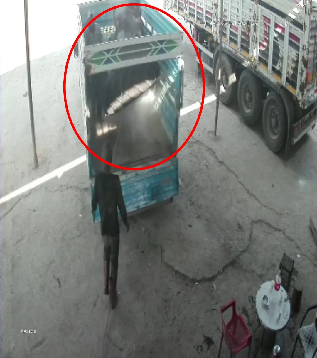 Siirt'te lastik patlaması dehşeti kamerada