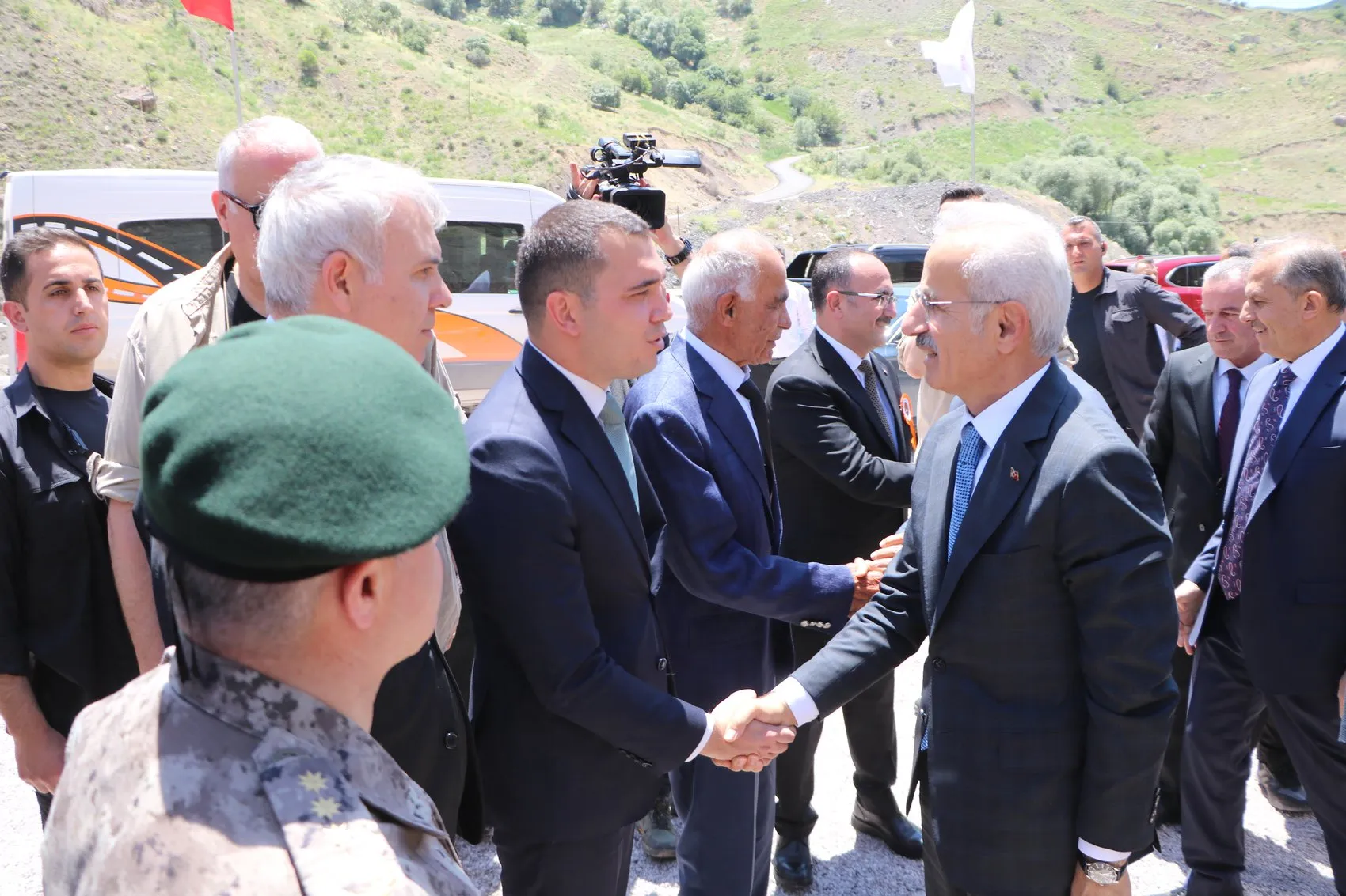 Hakkari’nin ulaşım ağında dev dönüşüm başladı